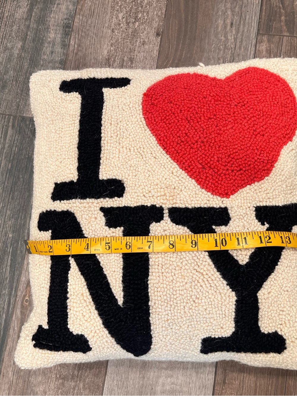 I Love ❤️ New York NY Handcrafted Wool Hooked Throw Pillow 16 X 16 Velvet Back - Picture 2 of 6